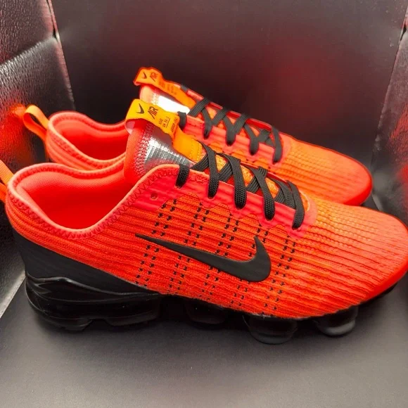 Size 7Y - Nike Air VaporMax Flyknit 3 Flash Crimson Black (GS), Clean, No Box - Picture 5 of 10